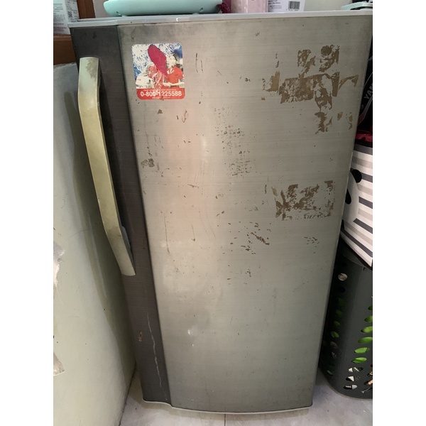 second kulkas sharp 1 pintu