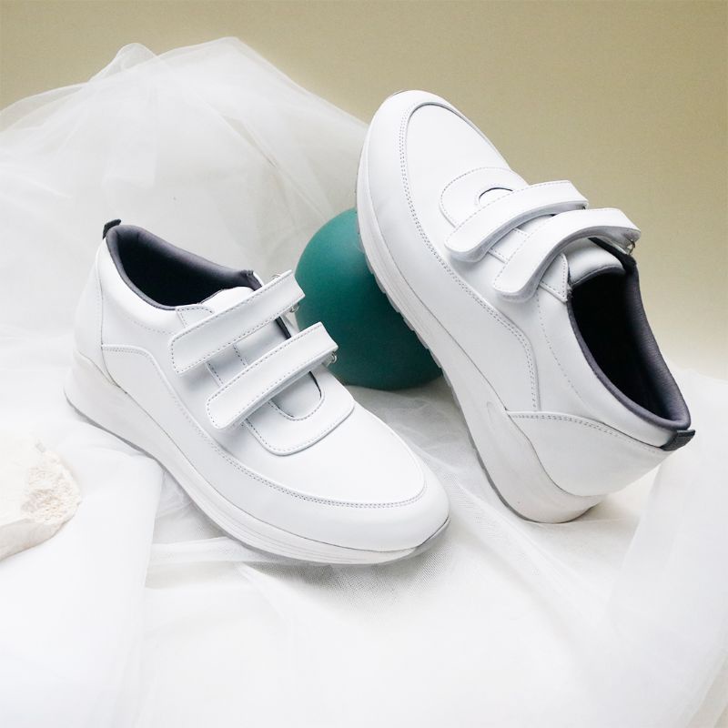 HELLENA - SEPATU WANITA SNEAKERS PUTIH PEACH IVORY TANPA TALI BEST SELLER KODE LEON SOLE RINGAN-2