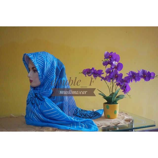 Hijab Segiempat by Dafanya Valencia