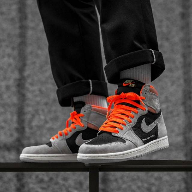 Nike Air Jordan Retro 1 og neutral grey