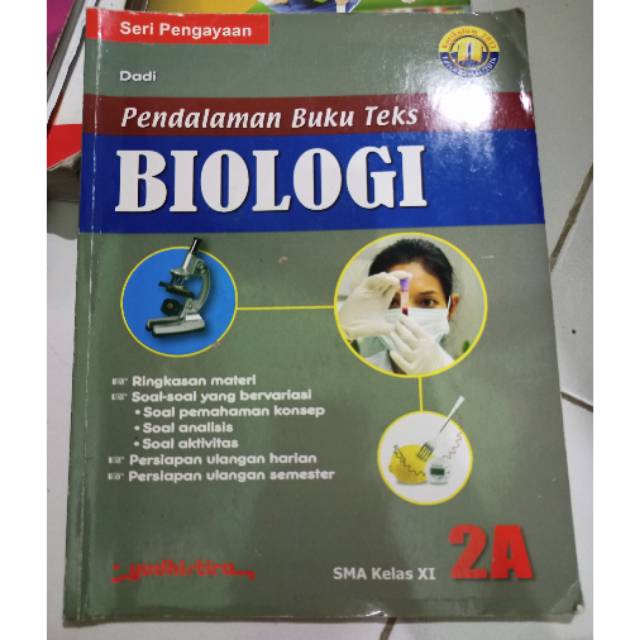Buku teks biologi