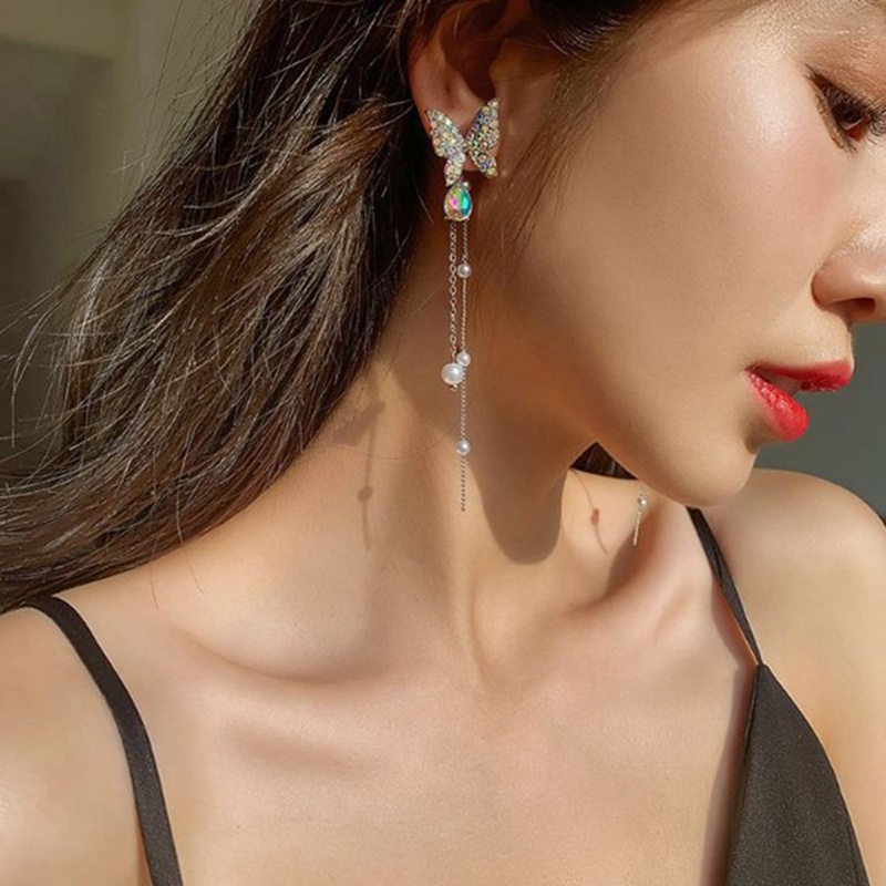 1 Pasang Anting Tusuk Gantung Panjang Wanita Desain Kupu-Kupu Hias Mutiara + Berlian Imitasi Untuk Pesta