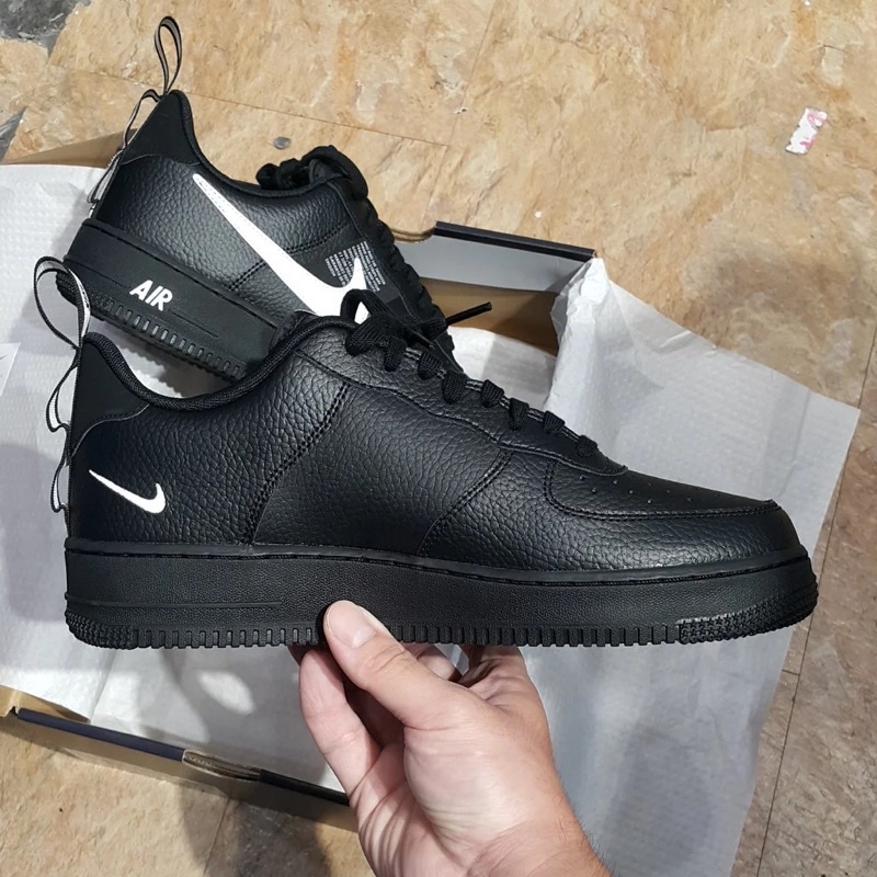 nike lv8 black