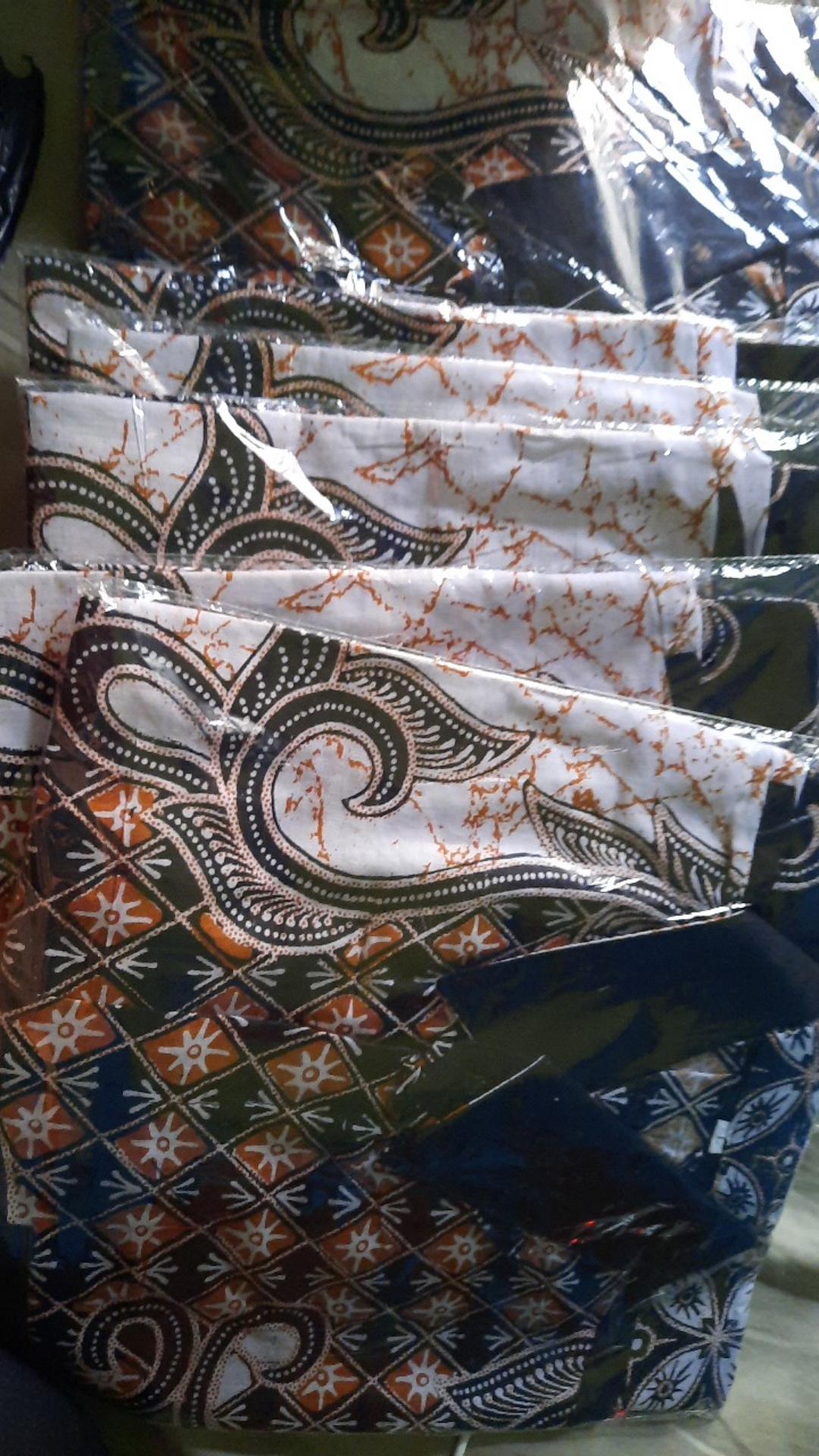 Naga Kemeja Batik Regular Hitam Manis M.l.xl.xxl