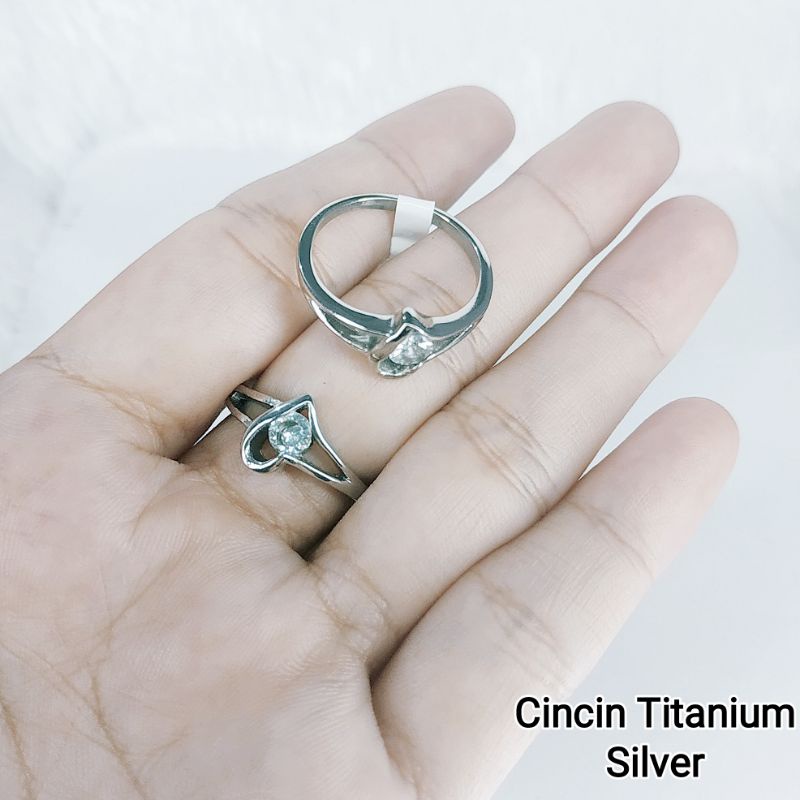 CINCIN TITANIUM T84 LOVE PERMATA  ZIRCON SILVER