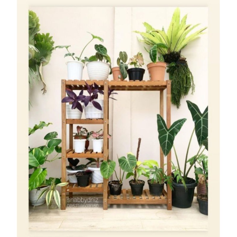 Rak tanaman gantung bahan kayu ulin