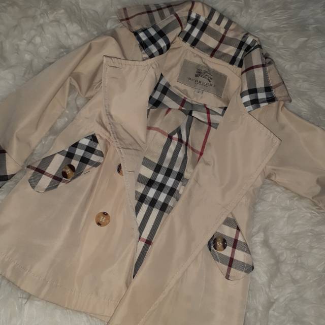 Jaket anak burberry