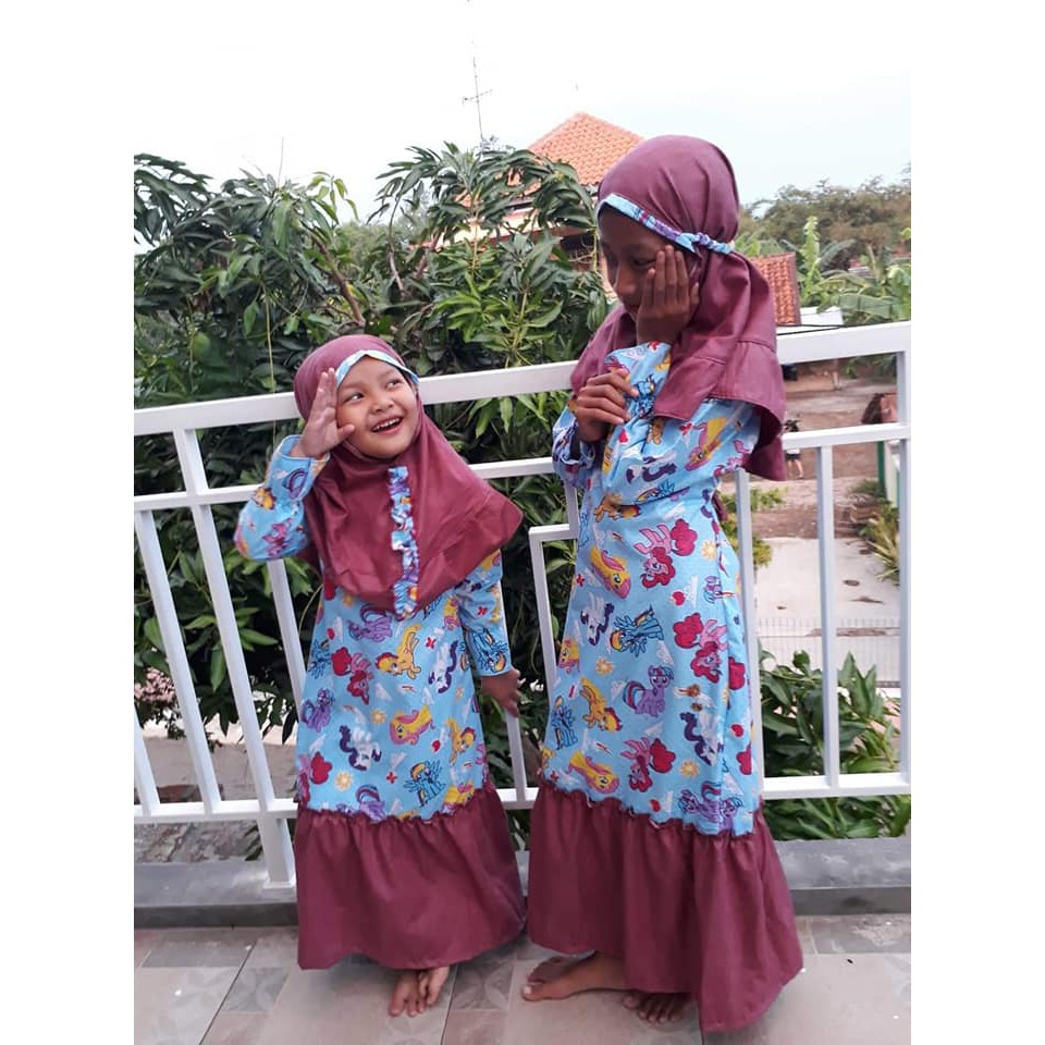 Gamis naura set hijab estimasi 2-11 tahun