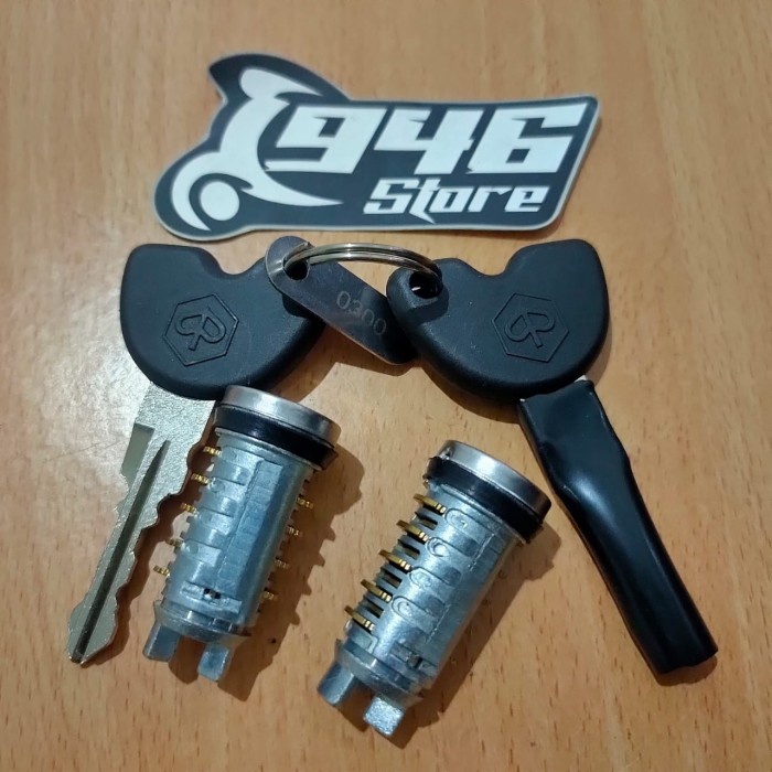 KUNCI KONTAK / KUNCI JOK PIAGGIO ZIP / LIBERTY 100