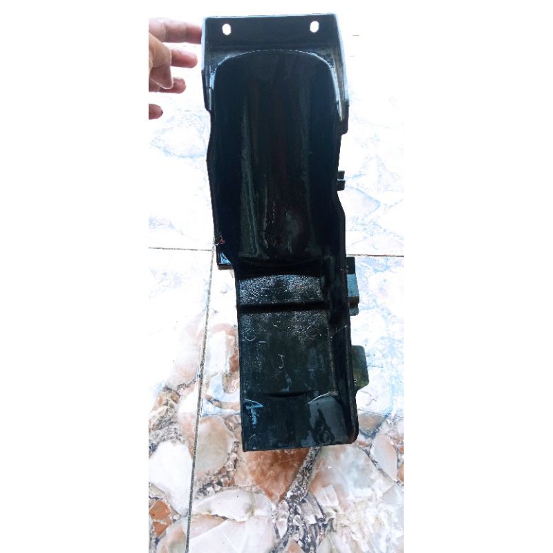 

SleborBlakangBagianDalamFizFoswanAlpaSikma