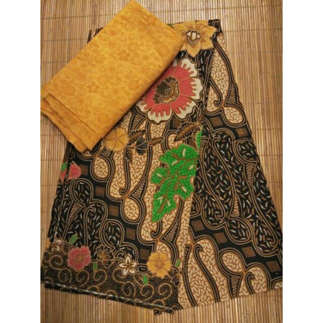 

KAIN BATIK DAN EMBOSS POLOS BAHAN OLEH OLEH GIFT KADO SERBA SERBI
