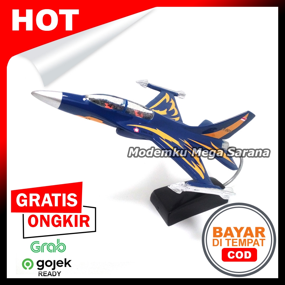 Miniatur Pesawat Tempur T50i Golden Eagle 19x13x12cm - Fiber Glass
