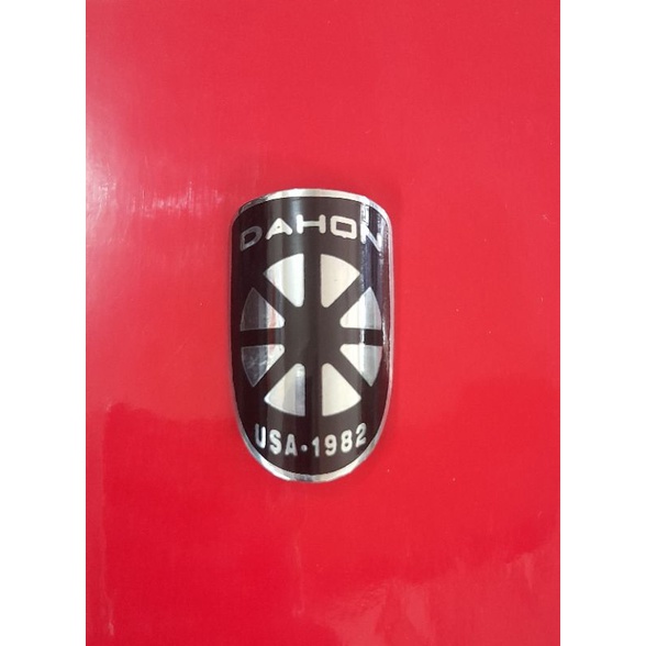 Custom Emblem Sepeda Dahon Hitam