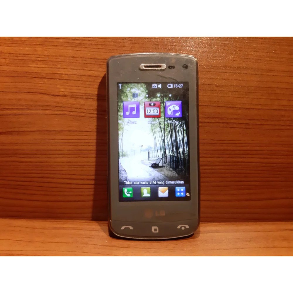 HP Jadul LG GD900 Touchscreen Elegan Not KU990 KP500 Atau BL40 Or Ke800 Chocolate