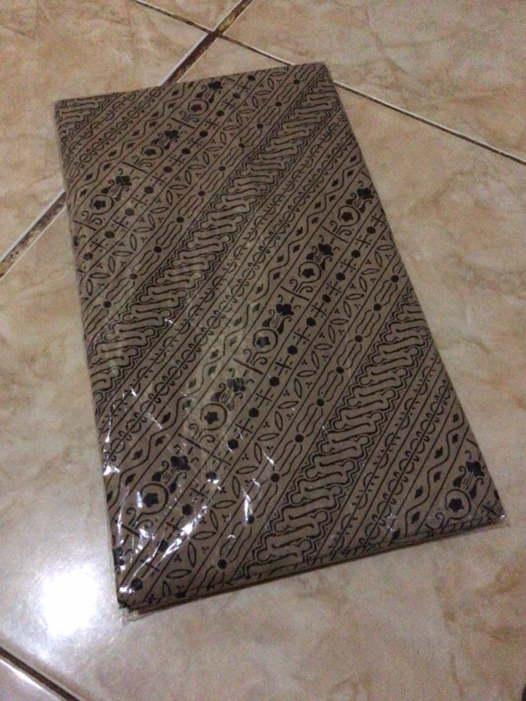 Kain Katun Batik Solo Premium Navy Cream