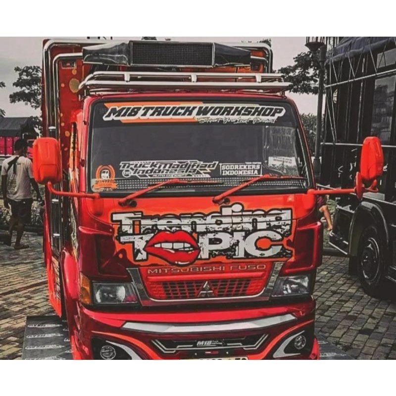 miniatur truk trending topic berlampu termurah terlaris, trek, trak, truck oleng miniatur, truk olen