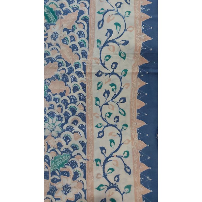 Kain Batik Tulis Lasem motif sisik  warna soft pink