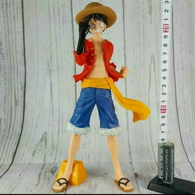 One piece figure monkey D luffy