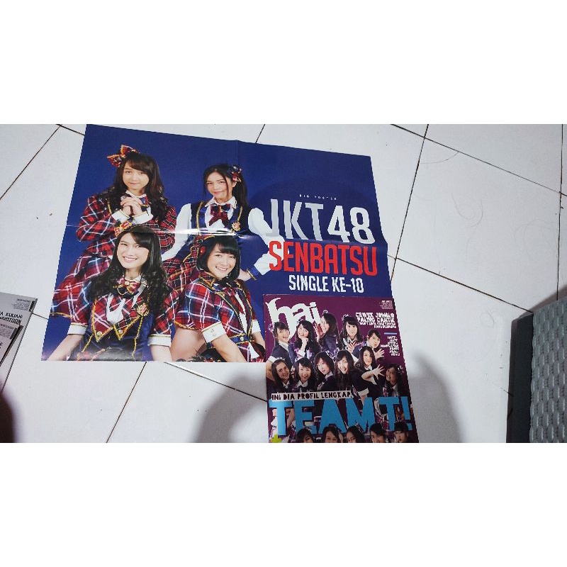MAJALAH HAI JKT48 2015
