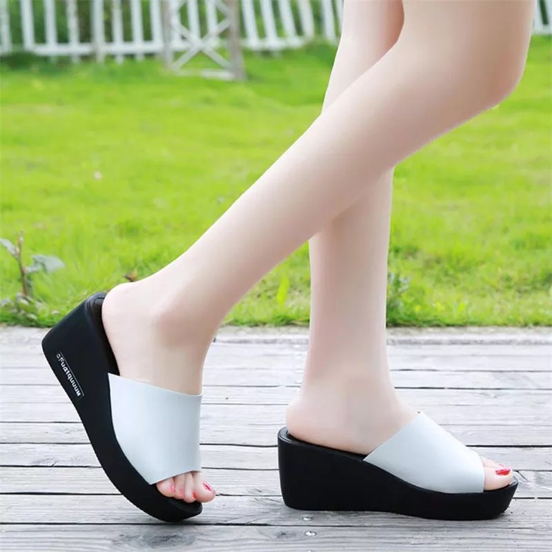 Sandal Wanita Zora Wedges Wanita AS 32