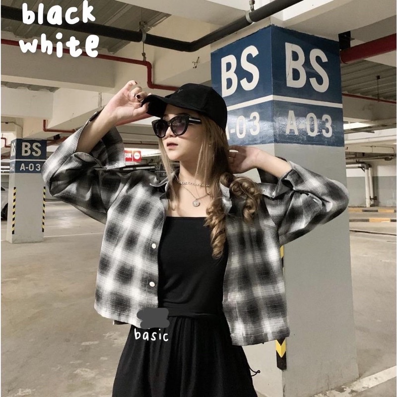 Tq88indonesia Kemeja Wanita Terbaru / MONOCHI MONOCHROME TARTAN HILOW SHIRT /  Kemeja Kotak kotak Cewek / Ootd