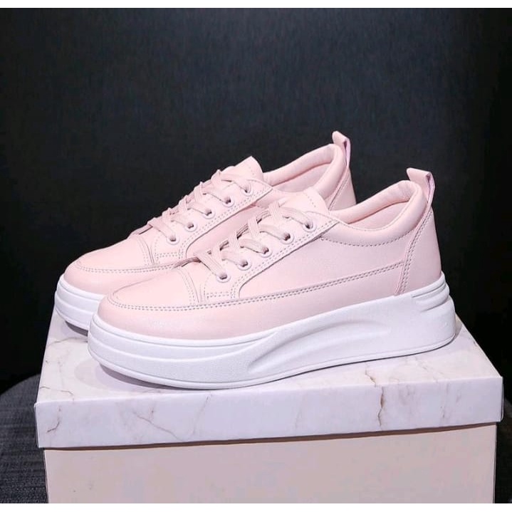 Sepatu Sneakers Wanita Terbaru Termurah YOUNGJI