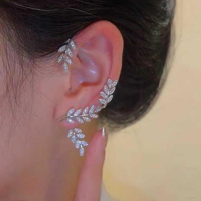 1pc Anting Kait Gantung Temperament Desain Daun Gaya Trendyperiperi Untuk Wanita