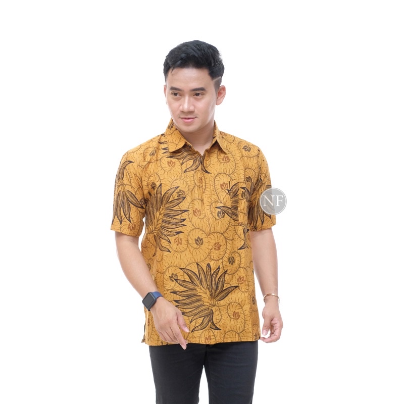 Batik Pria Lengan Pendek BATIK BERKAH HRB026 motif KERATONAN Kode 002 size M L XL-Daun b. Gold