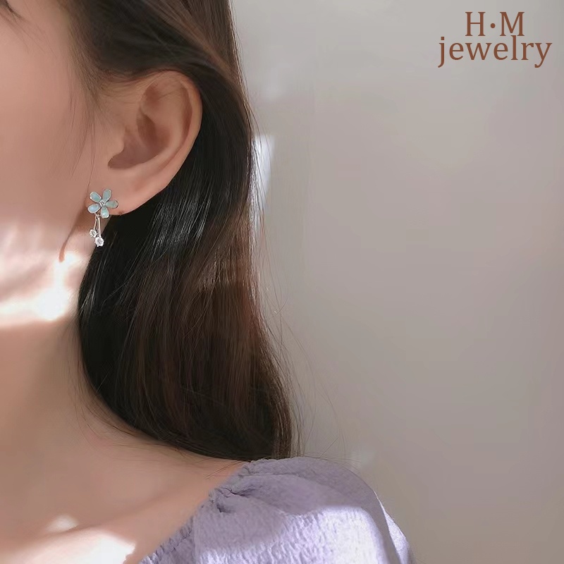 Anting Rumbai Bentuk Bunga Daisy Warna Abu-Abu Biru