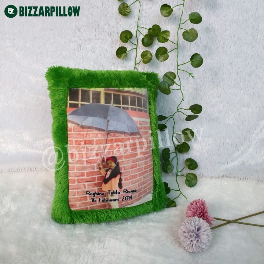 Bizzarpillow Bantal Foto Custom Bulu Rasfur 30x40 cm BZ012