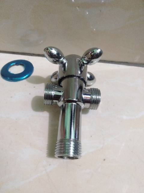 Stop kran shower T keran closet