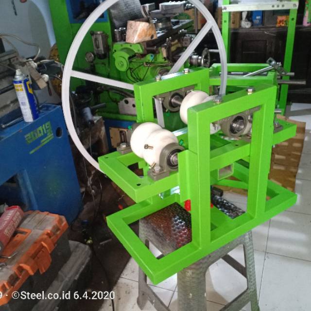 Roll Bending Plat dan Pipa Besi - Alat Roll Plat Besi