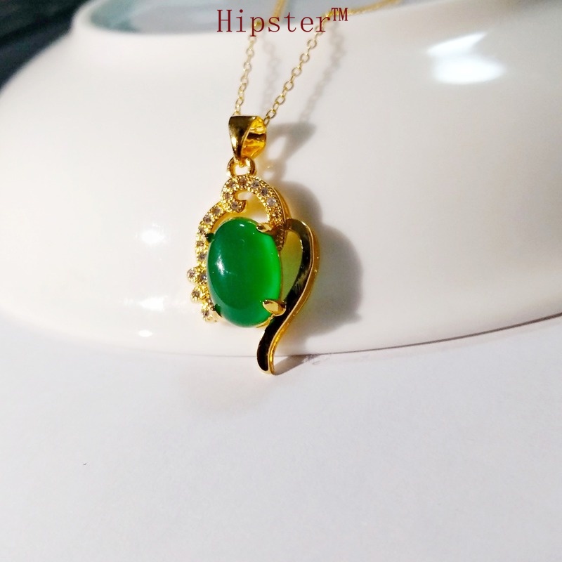 Hot Sale Light Luxury Hollow Natural Emerald Pendant Full Diamond Necklace