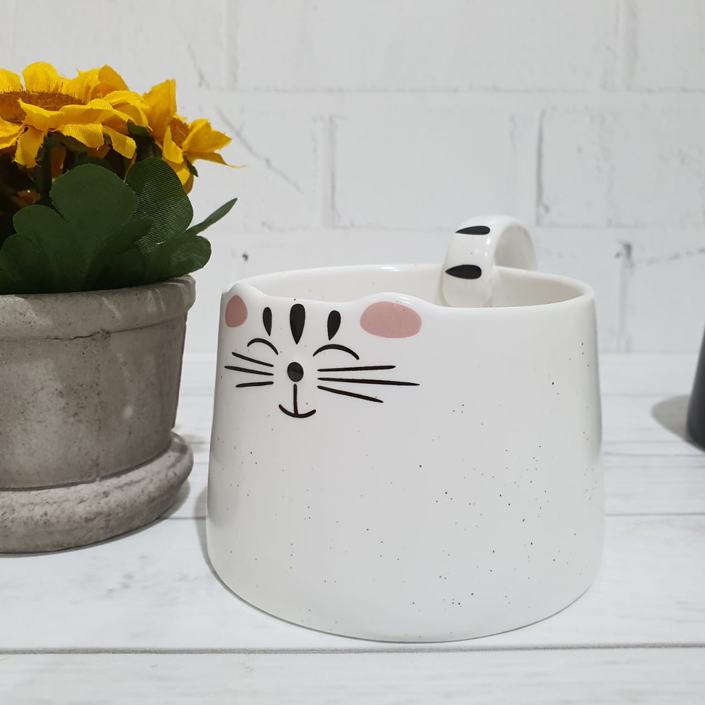 MUG KERAMIK  GELAS  KOPI BLACK WHITE CAT  03 TANPA TUTUP 