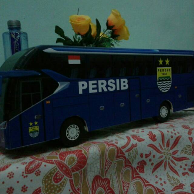Miniatur Bus Persib Dari Kayu Ukuran Besar