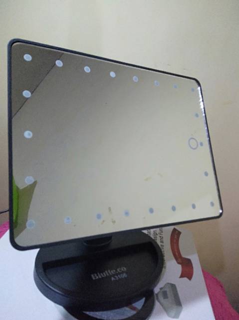 Kaca Cermin Makeup Mirror 22 LED Light - Black