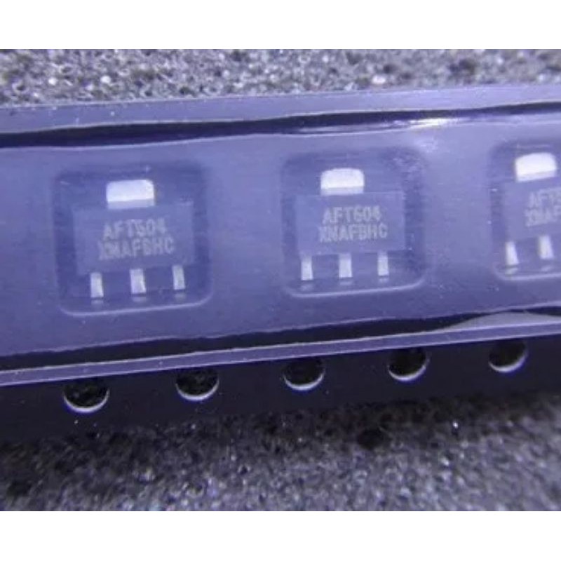 AFT504 Belakang 504 untuk final UV5R 4 W 7.5V Wideband RF Power Ldmos Transistor mosfet