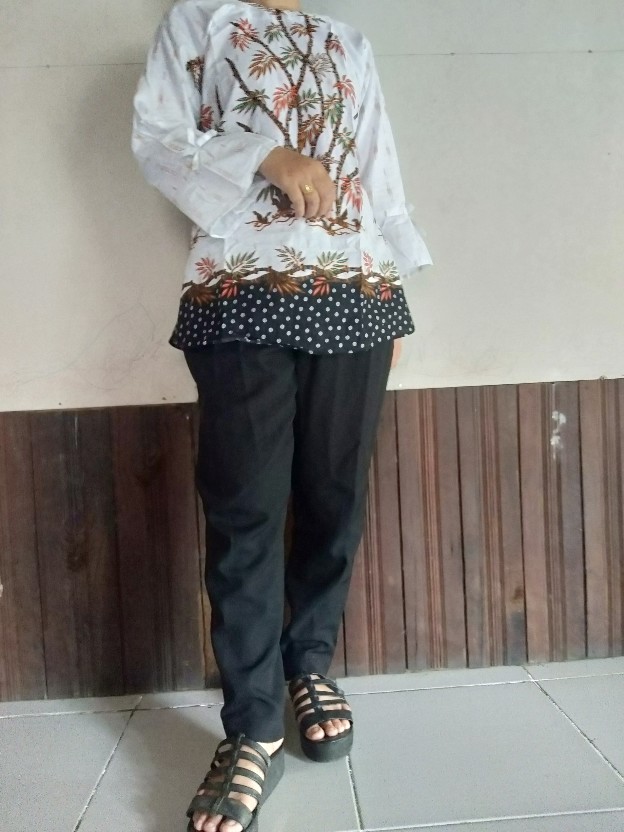 Batik Dolby Dolbi Dobby Doby Tenun Sutra Tulis Katun Atbm Baron Atasan Batik Wanita Sogan Srg308