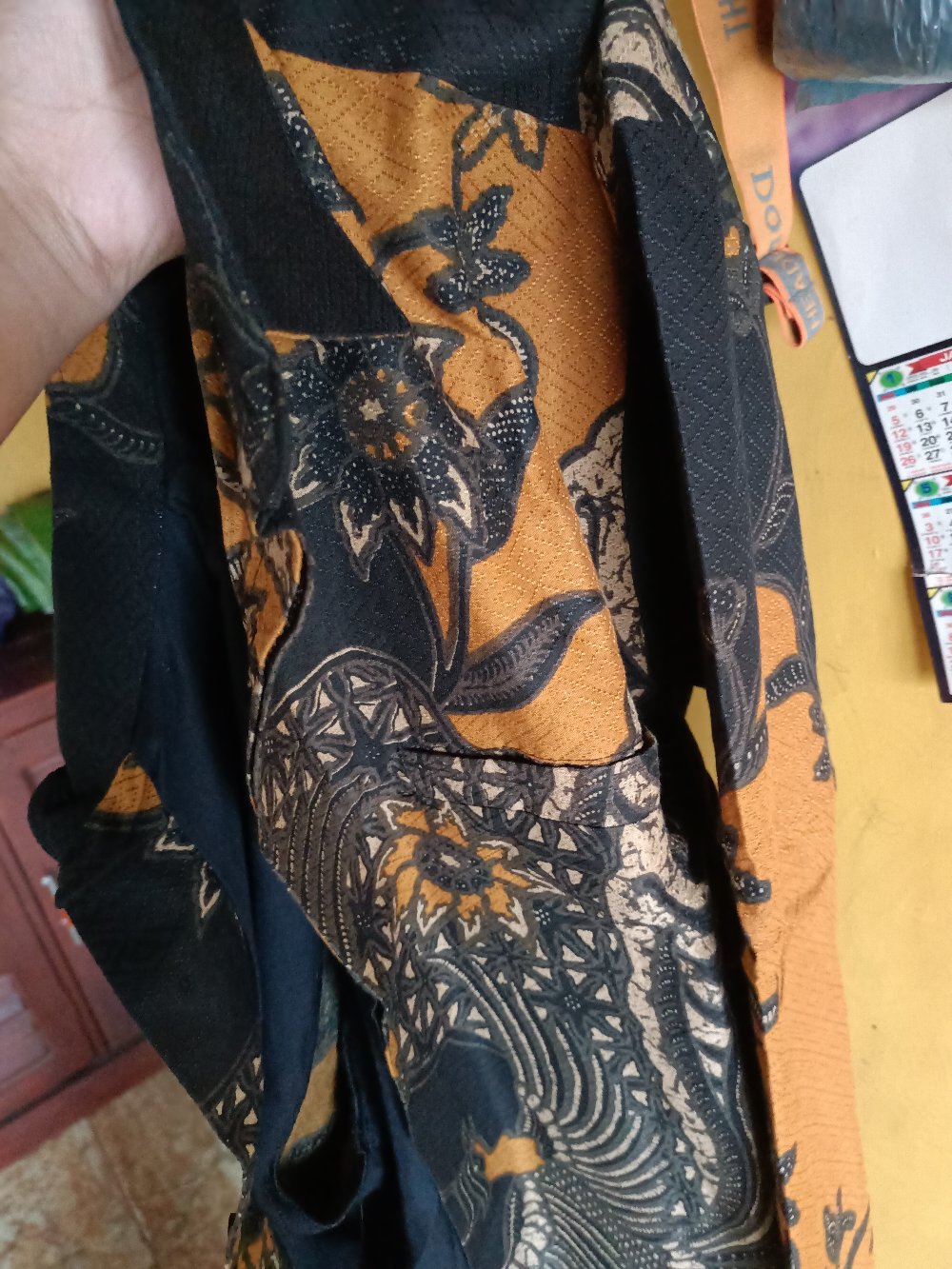 Kemeja Batik Pria Lengan Panjang Dobi Lasem Motif Pesik Kuning