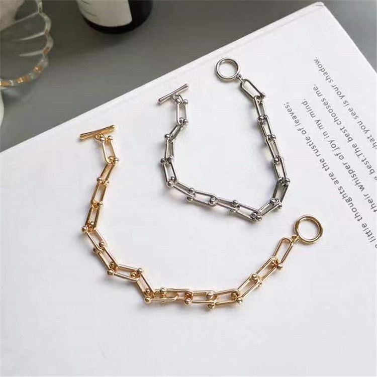 Gelang Rantai Bentuk U Bahan Metal Gaya Korea Retro