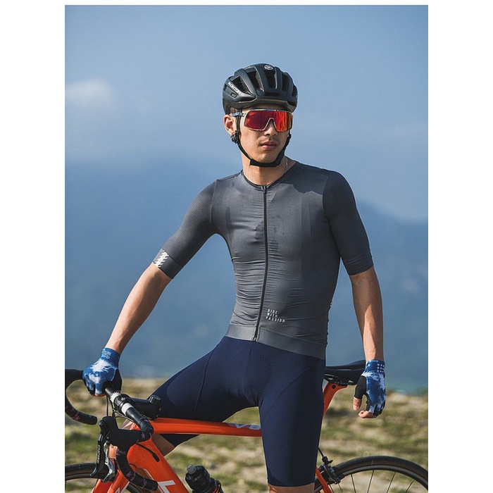 Jersey sepeda pria jersey monton jersey grey traveler max not rapha