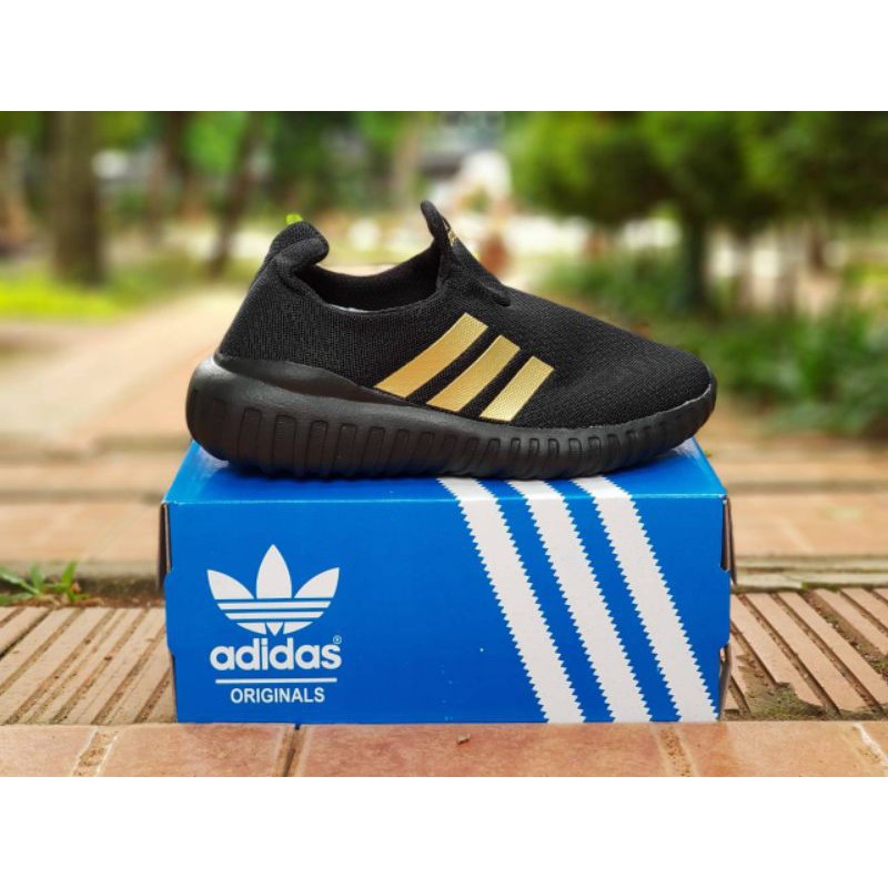 promo diskon sepatu anak adidas slip on kids size 30-35