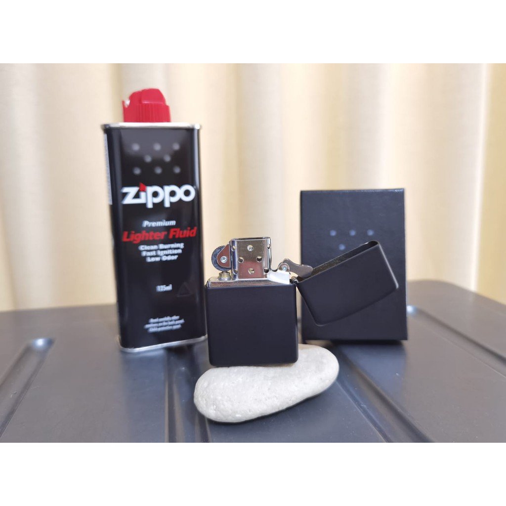 Korek Zippo Black Matte made in USA Free Minyak