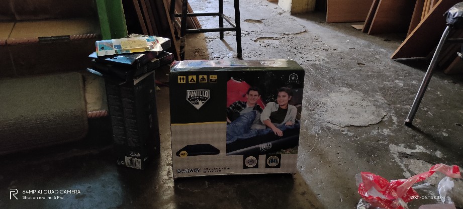 Bestway Kasur Angin Queen 3 Orang + Pompa + 2 Bantal + Sticker Lem