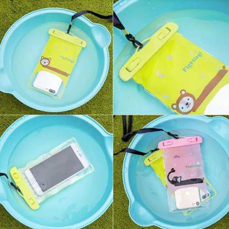 Sarung HP Waterproof Handphone Motif Kartun Karakter Pelindung Anti Air Kolam Renang Kamera