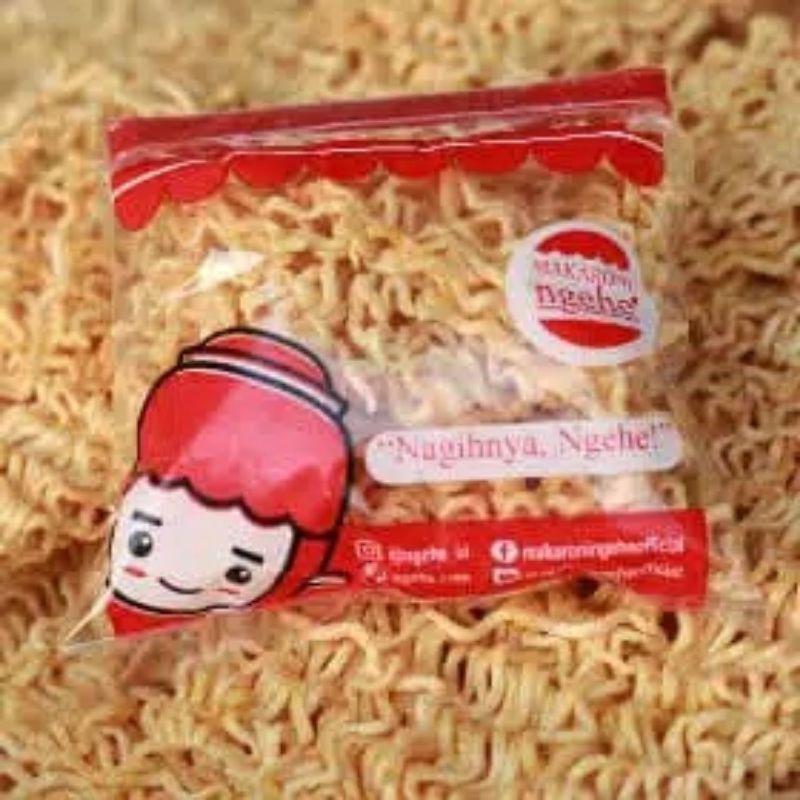 

MIE KRIUK ORIGINAL MAKARONI NGEHE