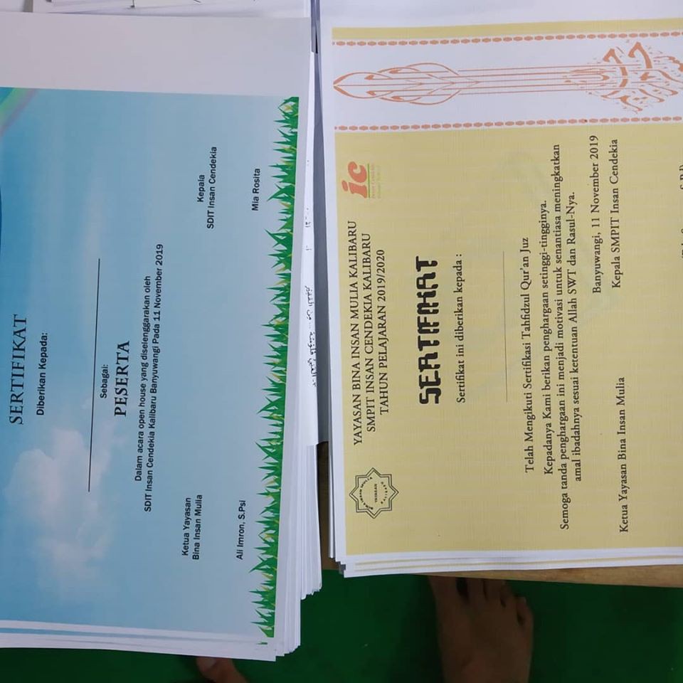 

Sertifikat atau Piagam Murah