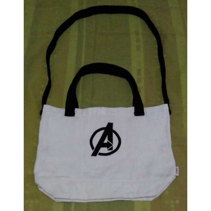 Preloved Miniso Marvel Avenger tas selempang embroidered totebag tas tote