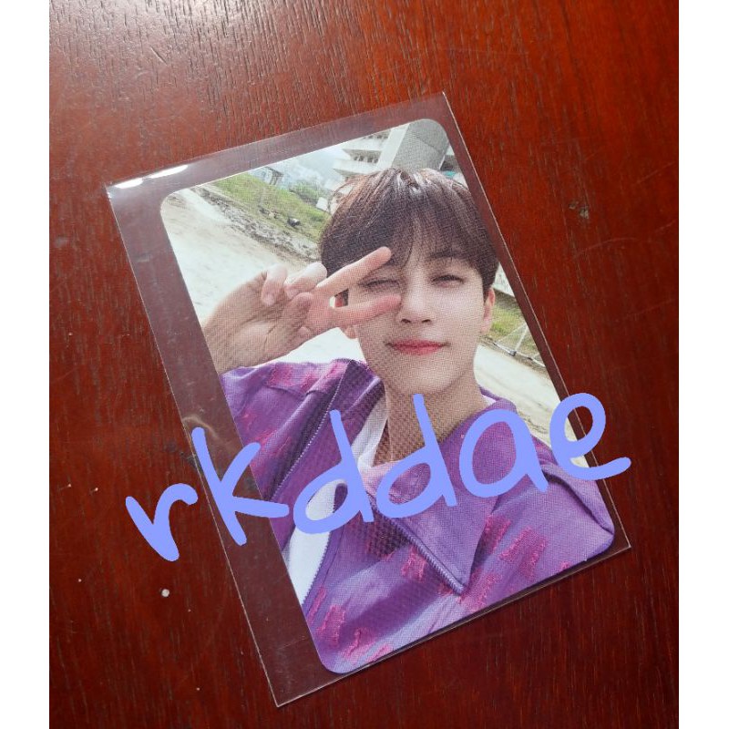 BOOKED.                     SYNNARA JEONGHAN PC SEVENTEEN