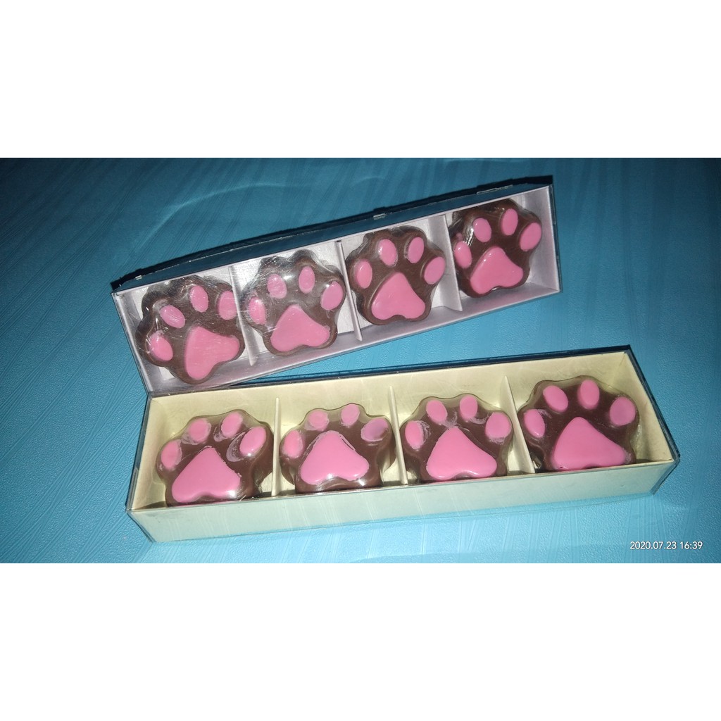 

Coklat Karakter/Coklat Ucapan - Kaki Kucing 4